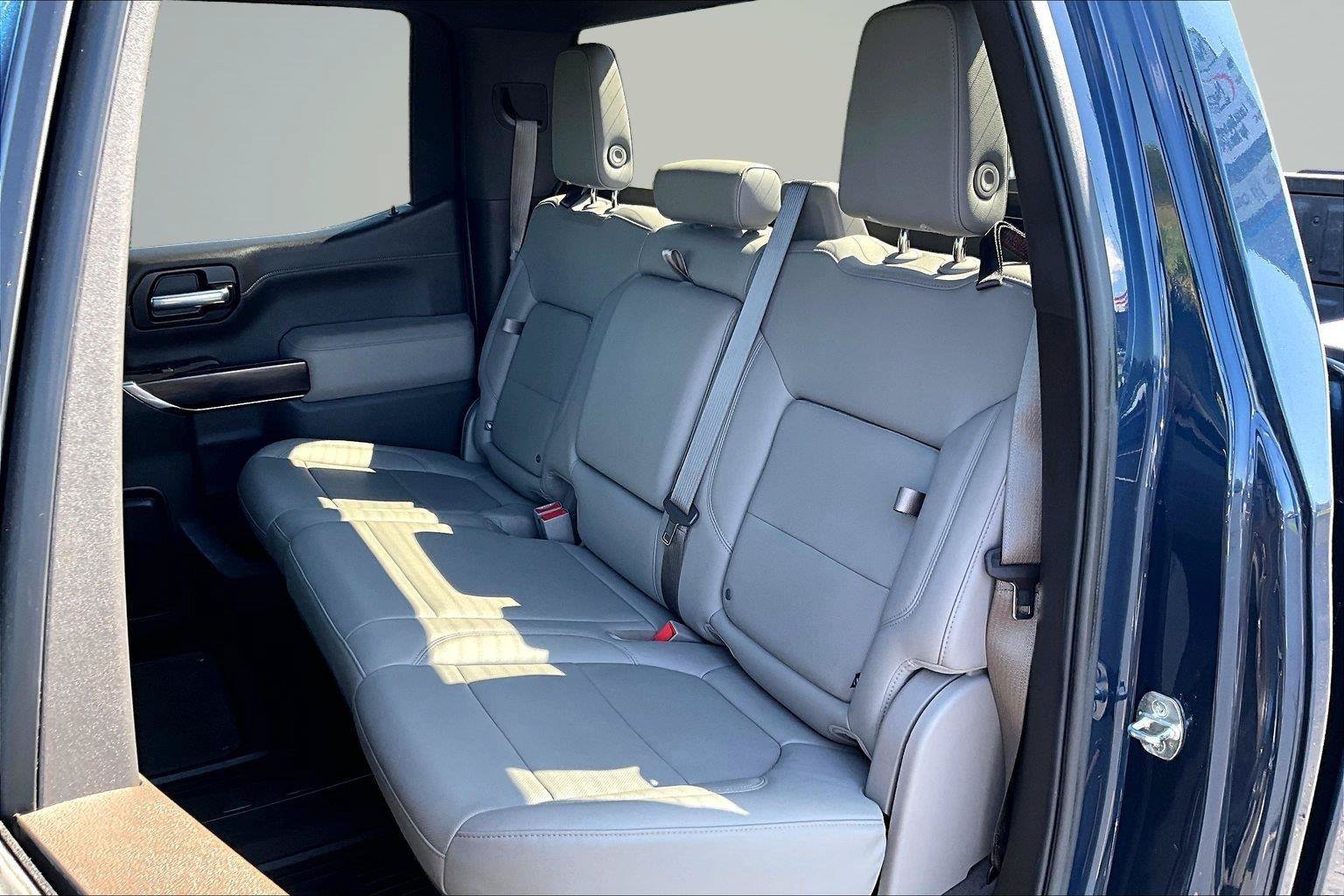 Used 2021 GMC Sierra 1500 SLT w/ X31 Off-Road Package AWD/4WD image 27
