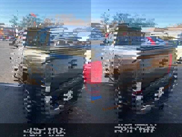 Used 2016 Toyota Tacoma SR5 image 5