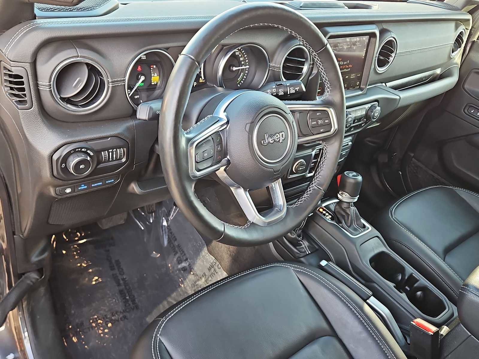 Used 2021 Jeep Wrangler Unlimited Sahara w/ Cold Weather Group image 10