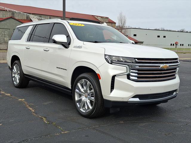 Used 2023 Chevrolet Suburban High Country w/ Premium Package 2 AWD/4WD image 1