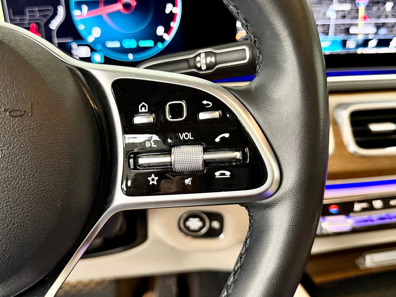 Certified 2023 Mercedes-Benz GLE 450 4MATIC image 31