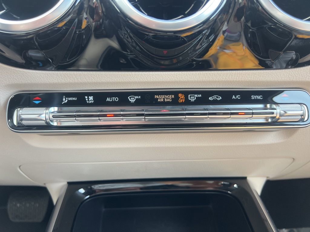 Used 2025 Mercedes-Benz GLA 250 4MATIC image 61
