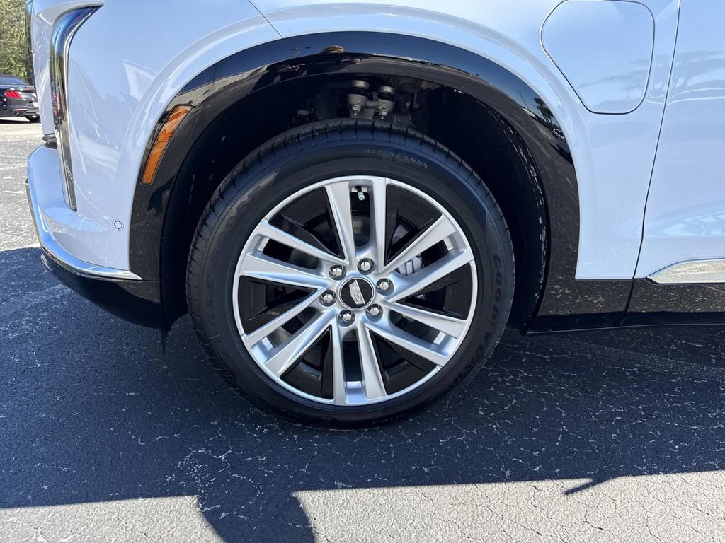 New 2026 Cadillac Vistiq Luxury image 10