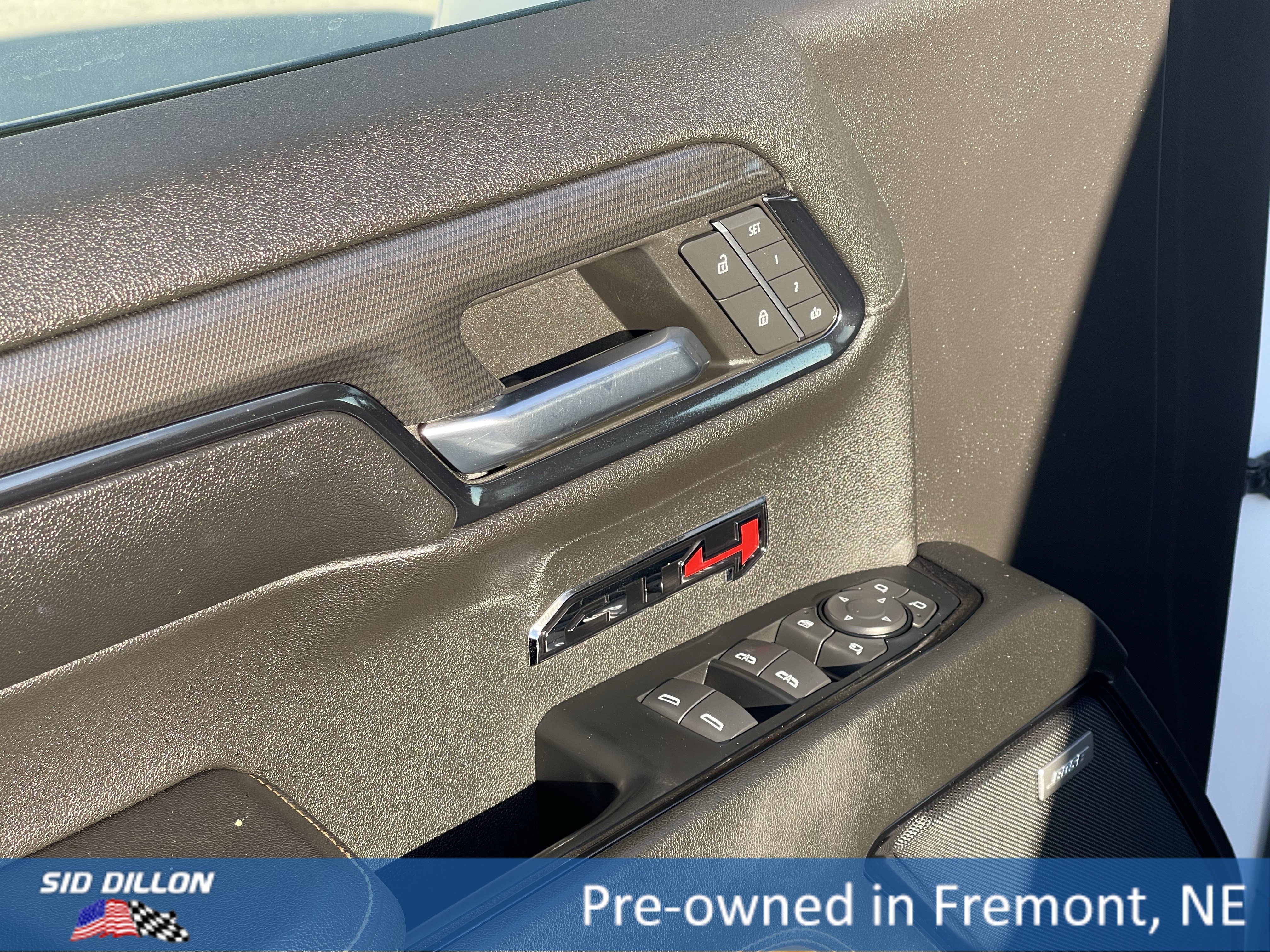 Used 2024 GMC Sierra 1500 AT4 w/ Technology Package image 6