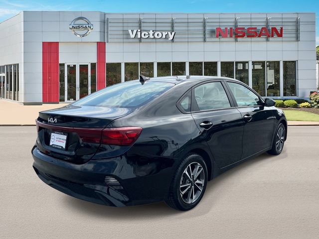 Used 2023 Kia Forte LXS FWD image 3