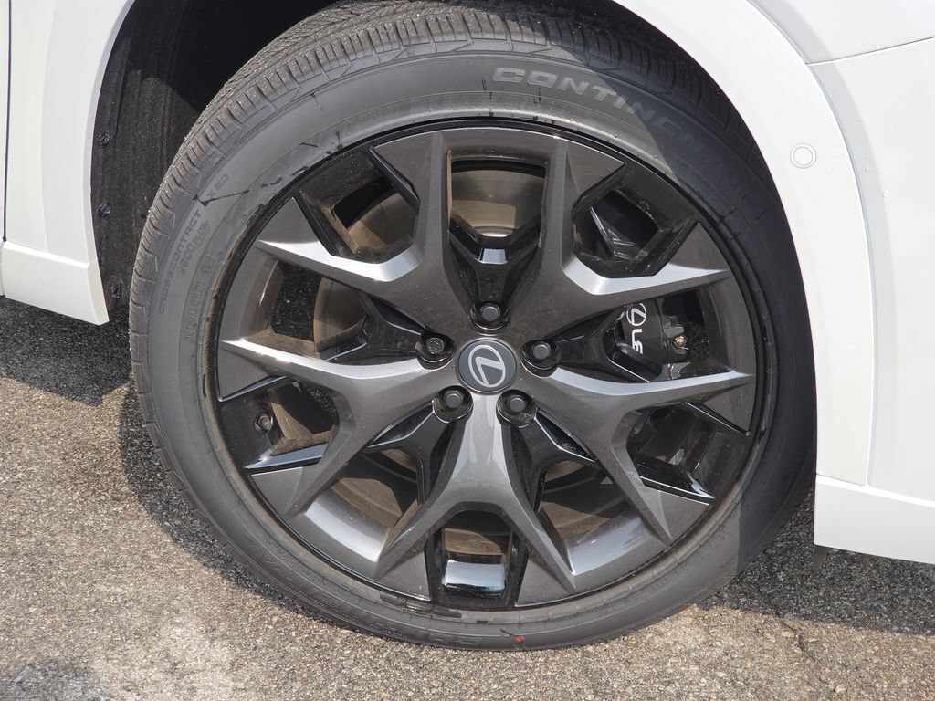 New 2026 Lexus TX 500h AWD image 12