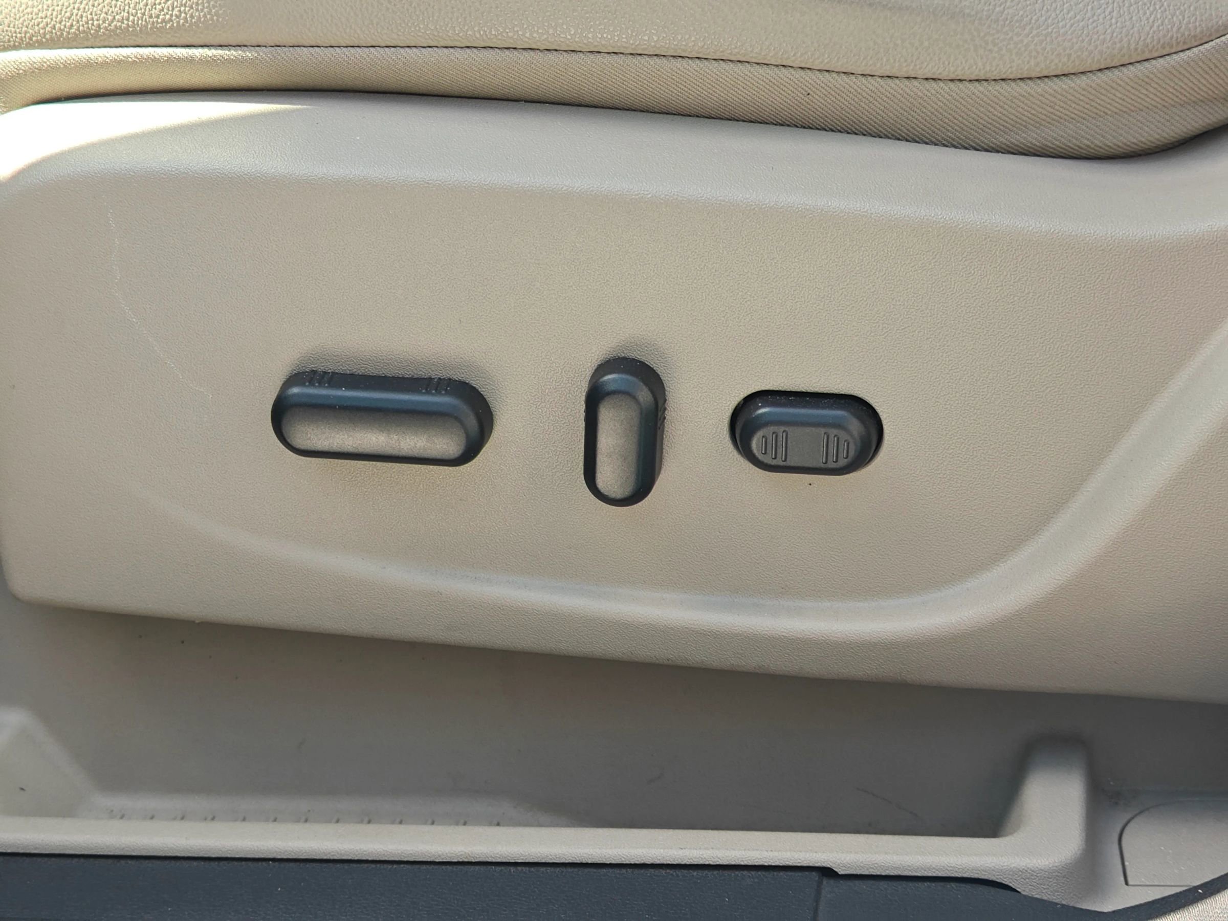 Used 2013 Ford Escape SEL image 13