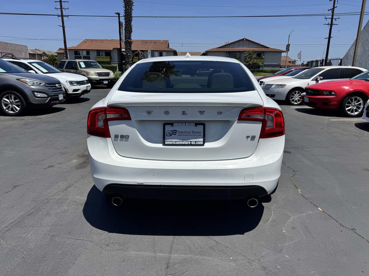 Used 2012 Volvo S60 T5 w/ Climate Pkg FWD image 3