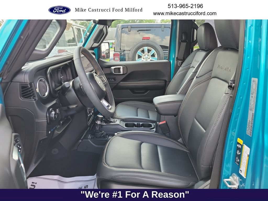 Used 2024 Jeep Wrangler Unlimited Sahara w/ Technology Group AWD/4WD image 20