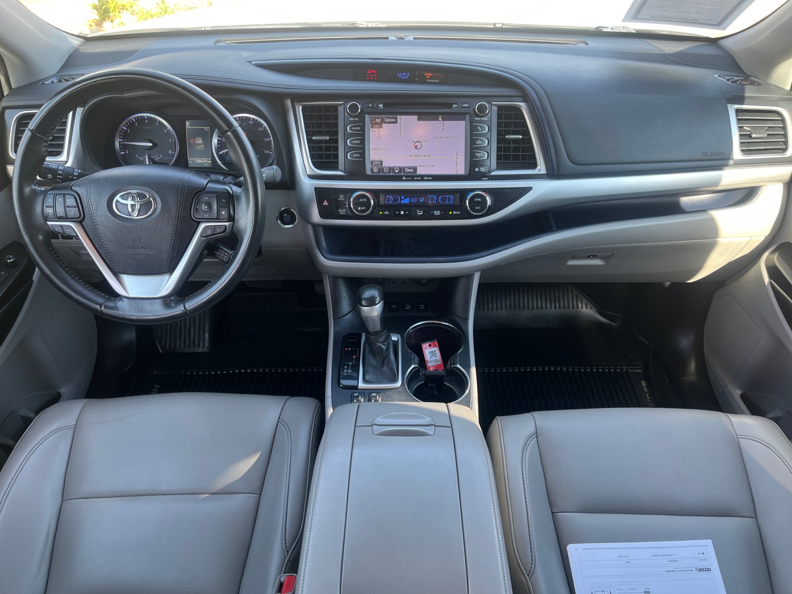 Used 2019 Toyota Highlander XLE AWD/4WD image 20