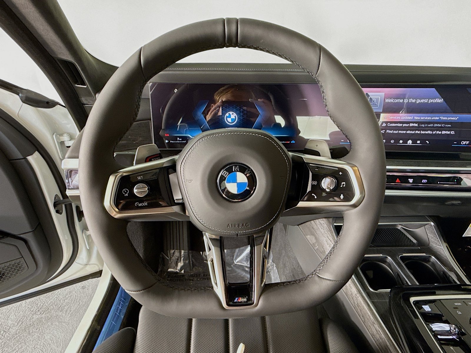 New 2026 BMW 760i xDrive w/ Executive Package AWD/4WD image 11