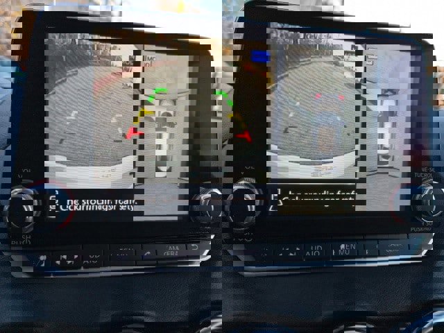 Used 2022 Nissan Sentra SR w/ SR Premium Package image 21