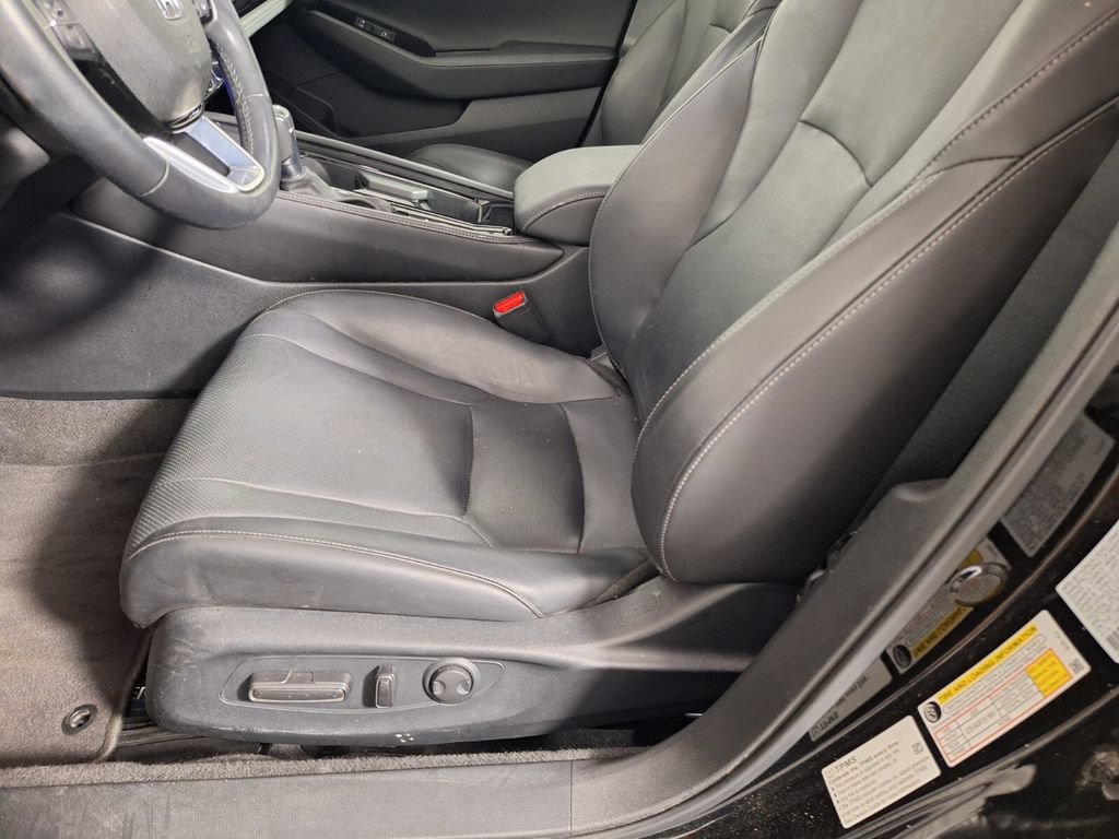 Used 2023 Honda Accord Touring image 28