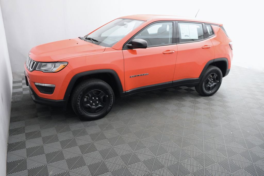 Used 2018 Jeep Compass Sport w/ Tech Group AWD/4WD image 8