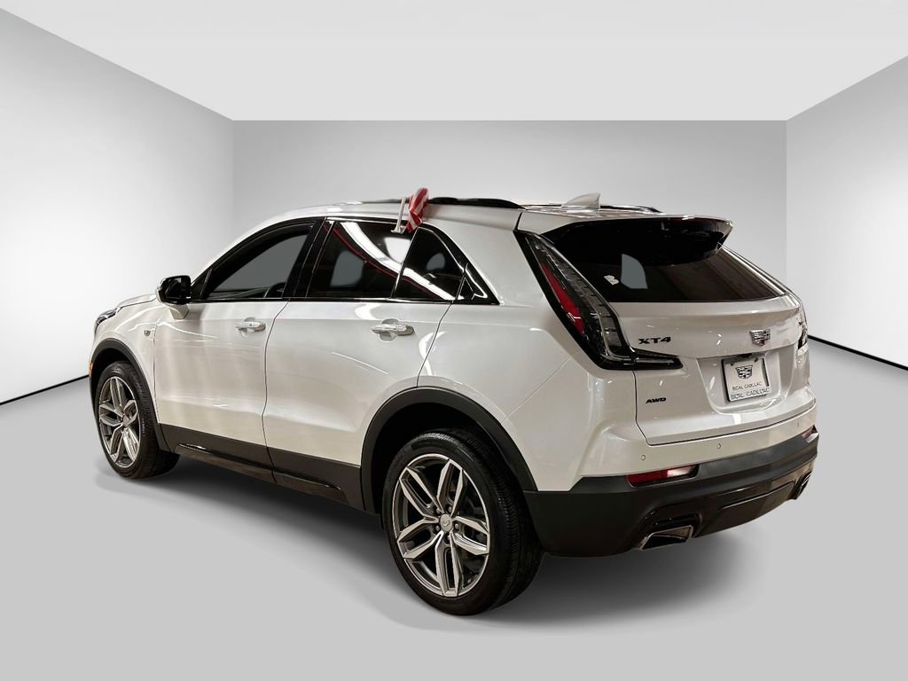 Used 2023 Cadillac XT4 Sport w/ Cold Weather Package AWD/4WD image 3