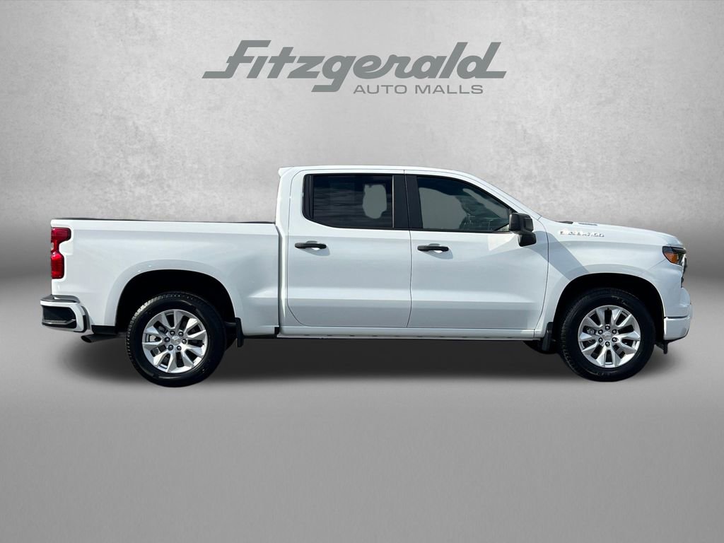 Certified 2026 Chevrolet Silverado 1500 Custom RWD image 3