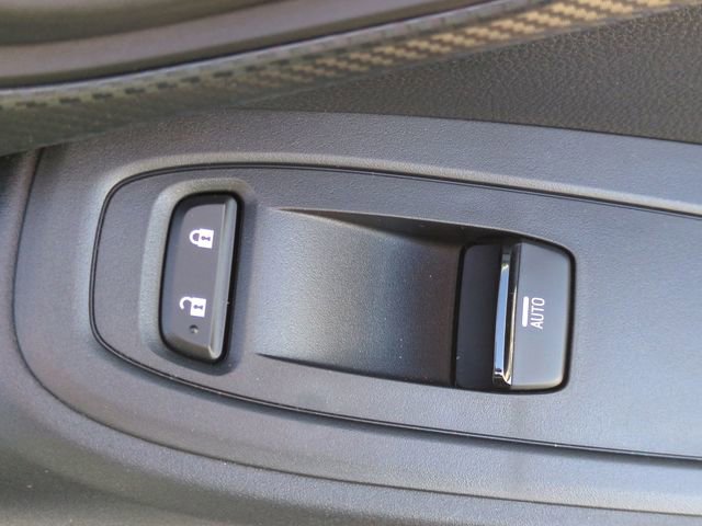 Certified 2025 Subaru Crosstrek 2.5i Premium image 39