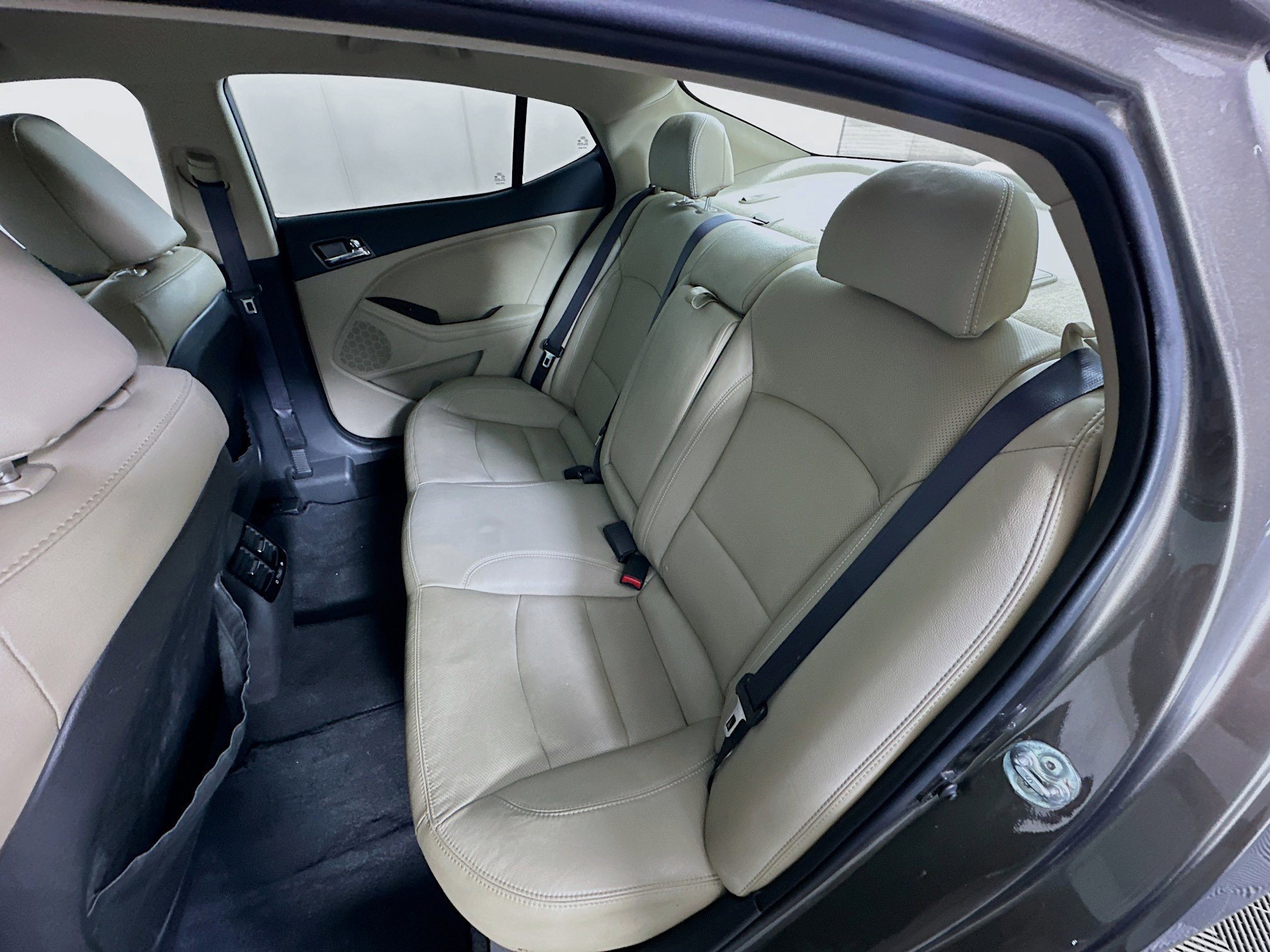 Used 2012 Kia Optima EX image 18