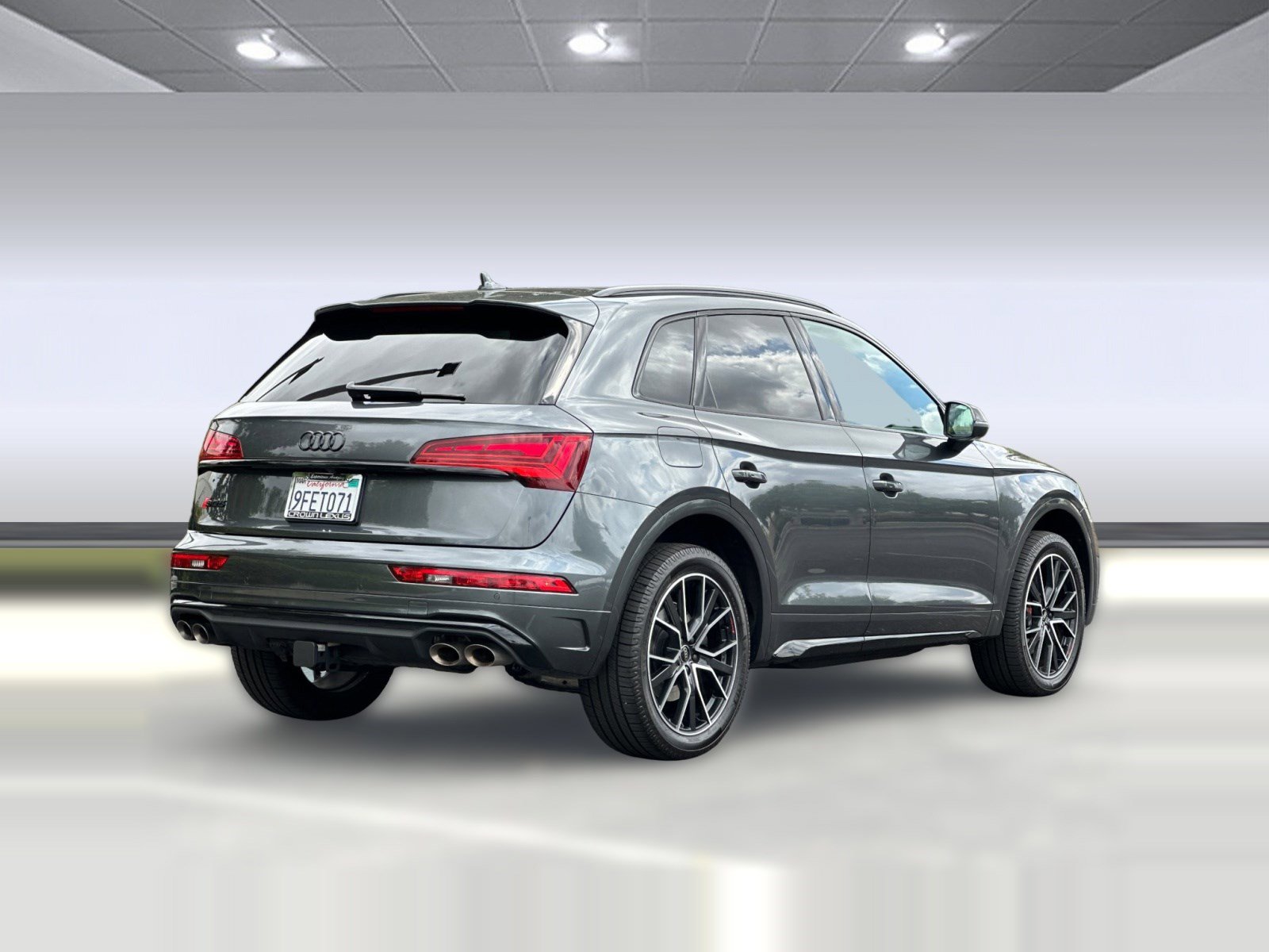 Used 2023 Audi SQ5 Premium Plus w/ Premium Plus Package AWD/4WD image 8