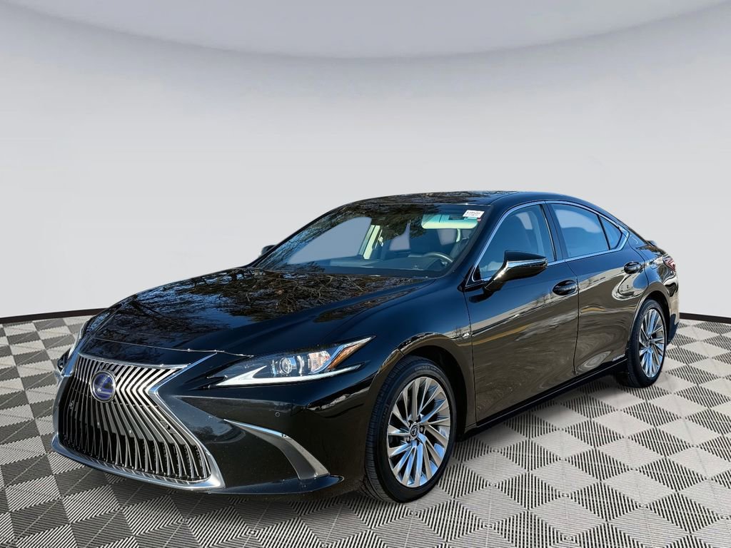 Used 2020 Lexus ES 300h w/ Accessory Package image 5