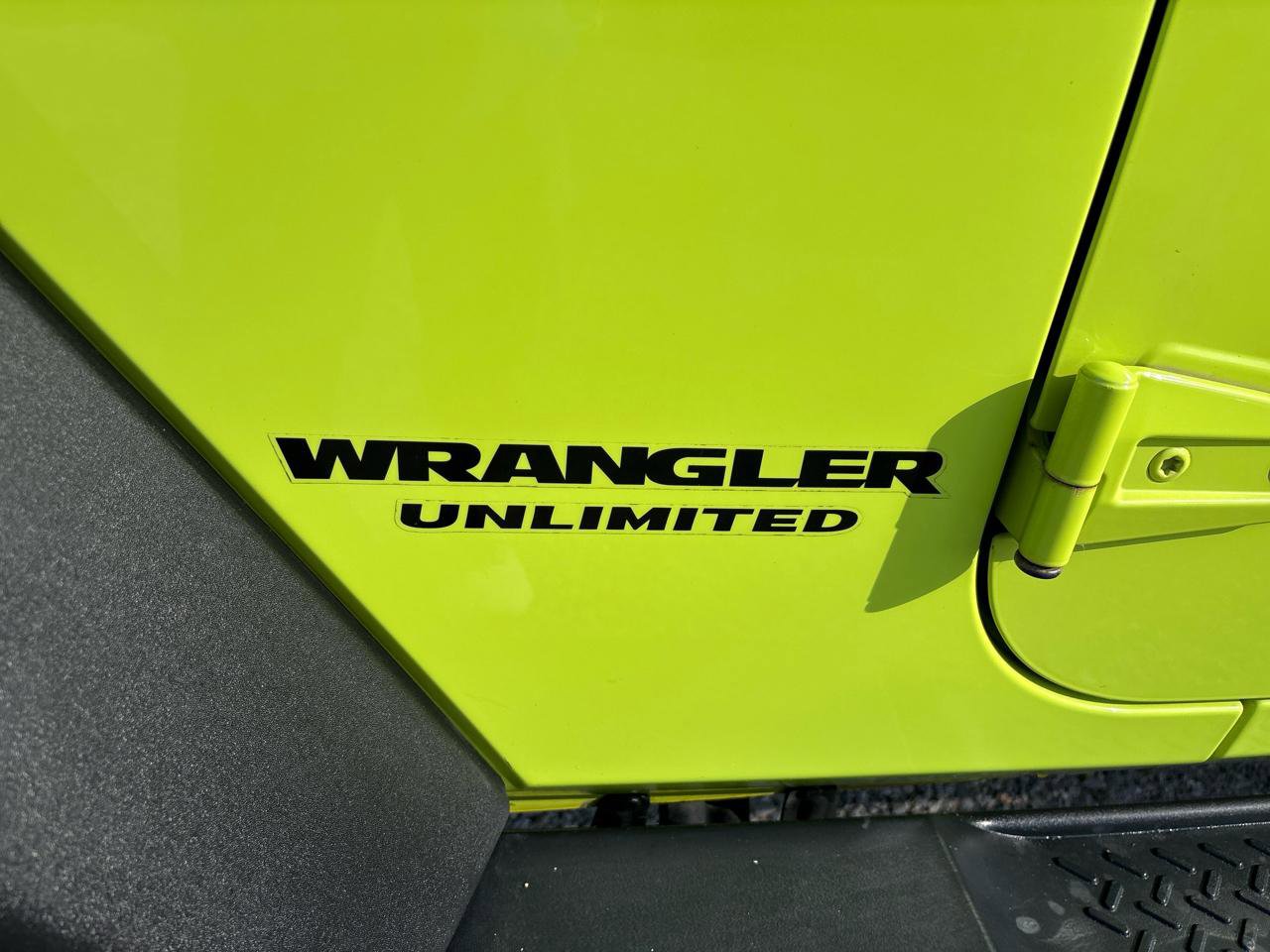 Used 2016 Jeep Wrangler Unlimited Rubicon w/ Max Tow Package image 20