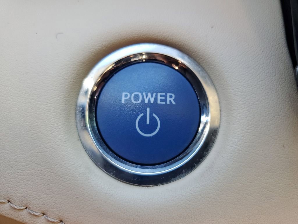 Used 2022 Toyota Highlander XLE image 34