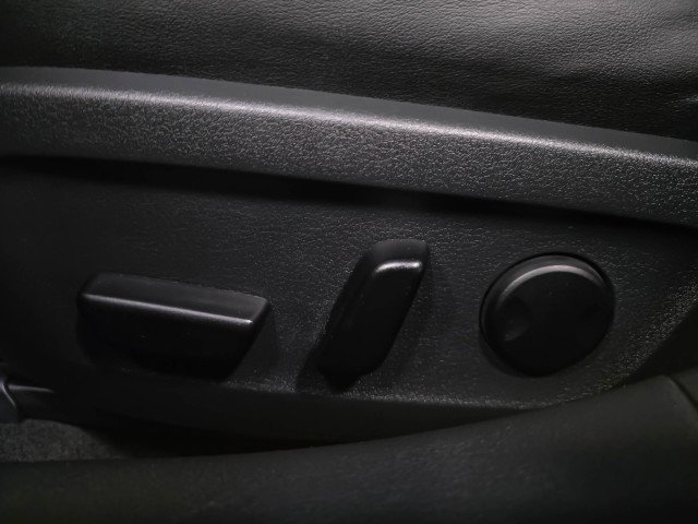 Used 2021 MAZDA MAZDA3 s image 31