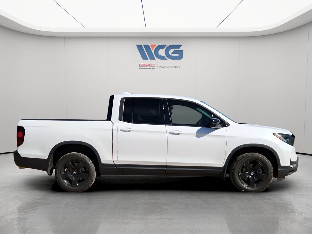 Used 2024 Honda Ridgeline Black Edition image 2