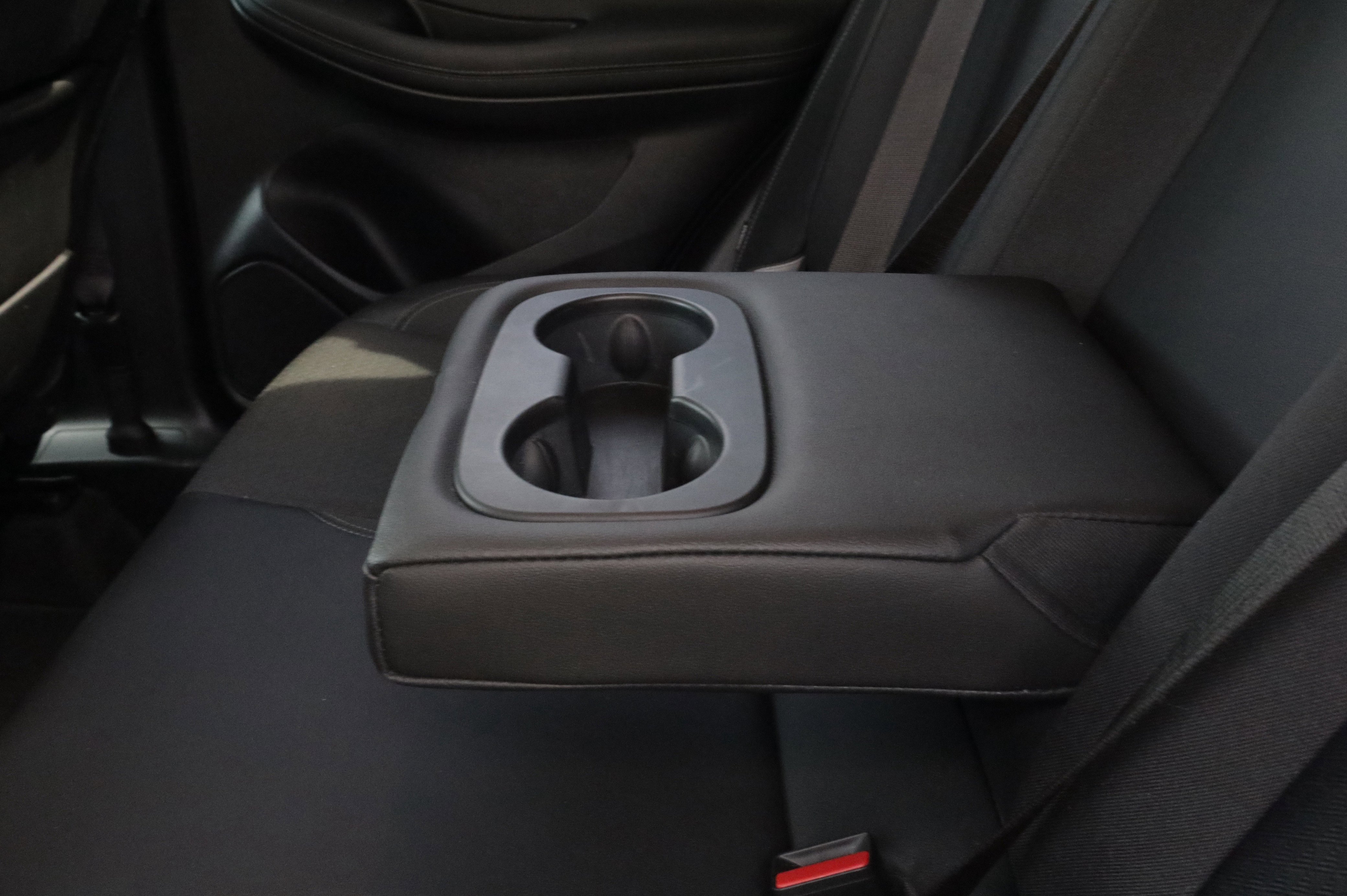 Used 2023 Buick Envision Essence image 11