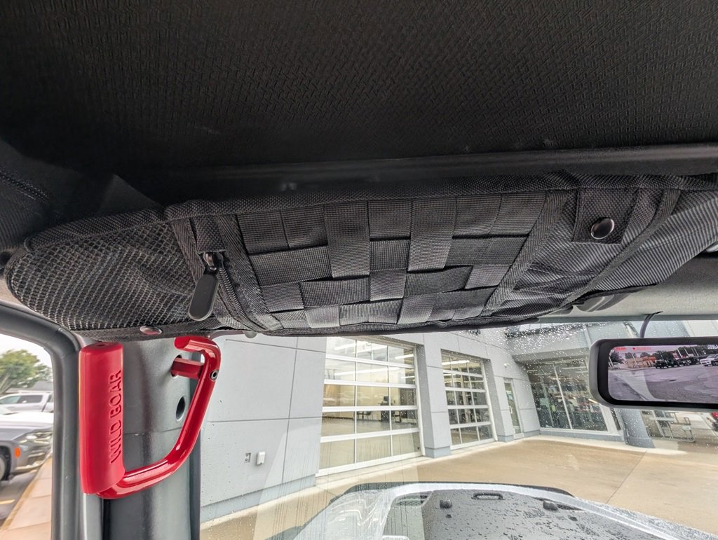 Used 2018 Jeep Wrangler Unlimited Rubicon image 32