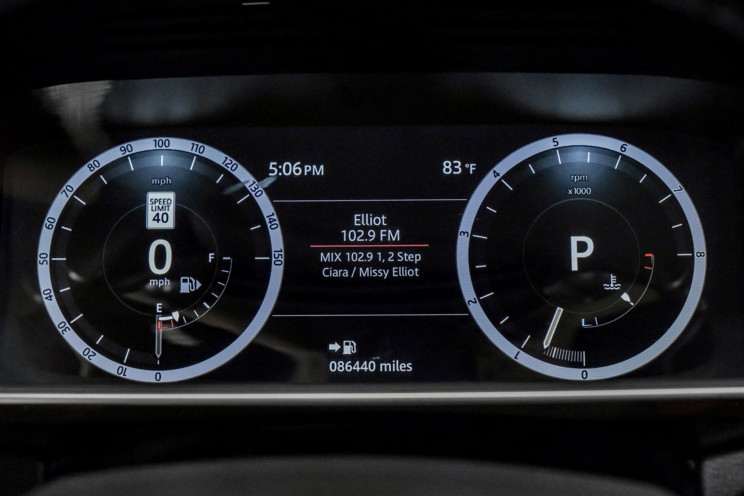 Used 2017 Land Rover Range Rover Sport HSE image 21