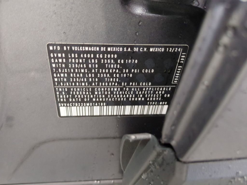 Used 2025 Volkswagen Taos SEL image 41