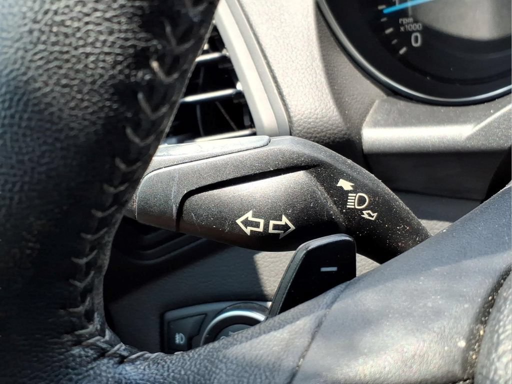 Used 2018 Ford Escape SE w/ SE Sport Appearance Package FWD image 29