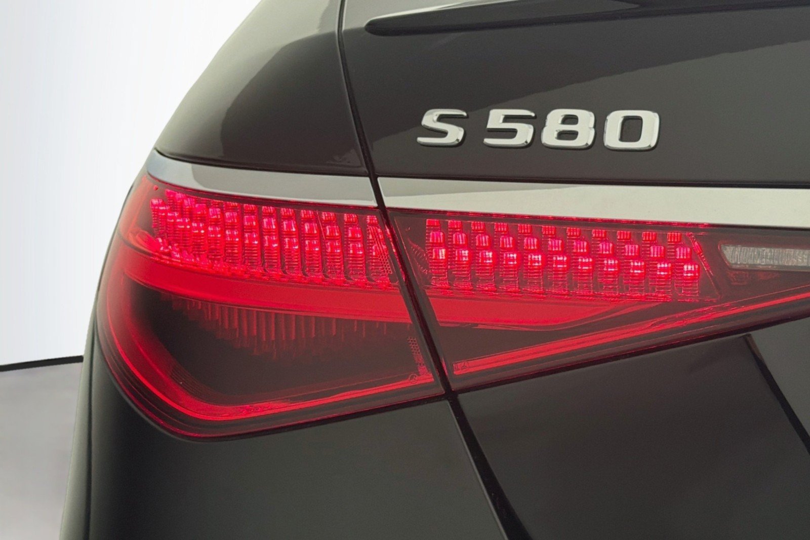 Certified 2022 Mercedes-Benz S 580 4MATIC Sedan image 19