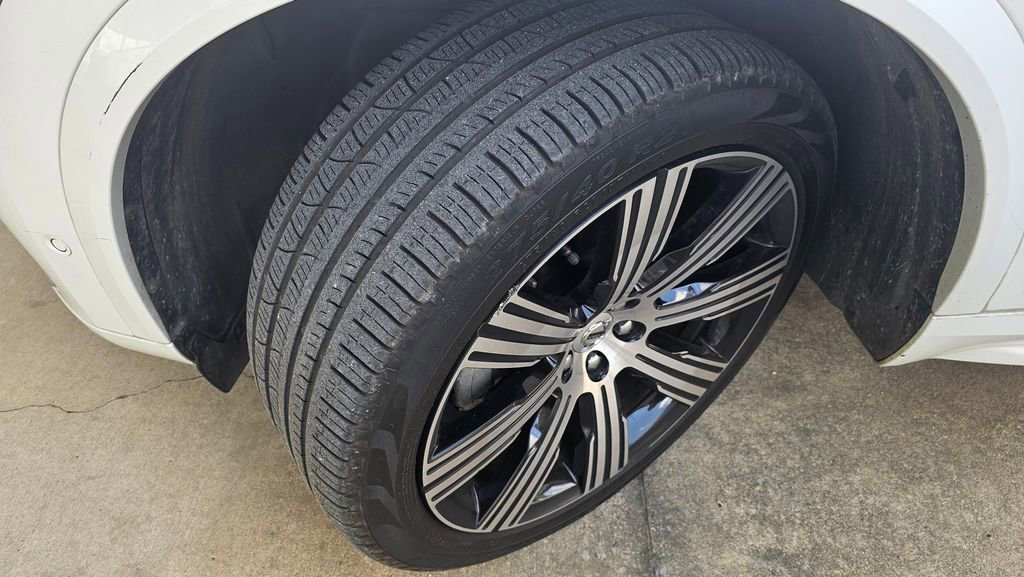 Used 2023 Volvo XC90 B6 Ultimate AWD/4WD image 16