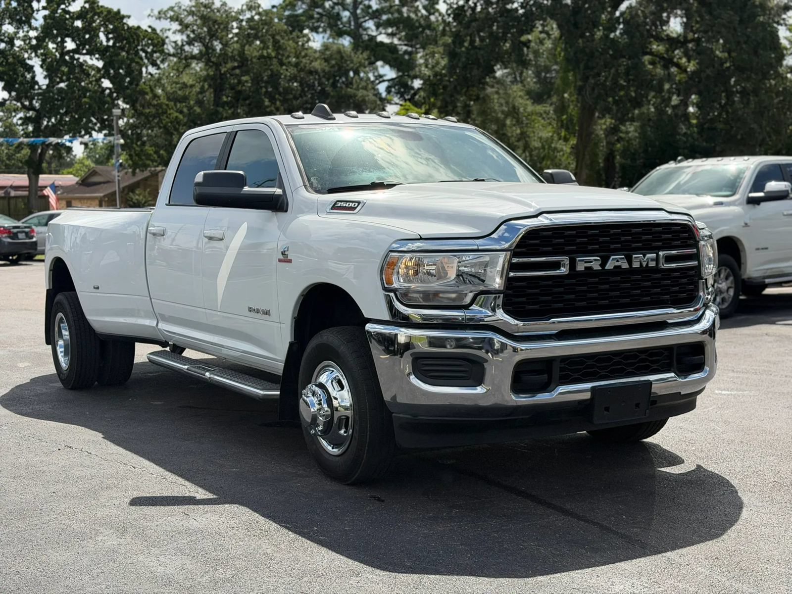 Used 2022 RAM 3500 Big Horn AWD/4WD image 3