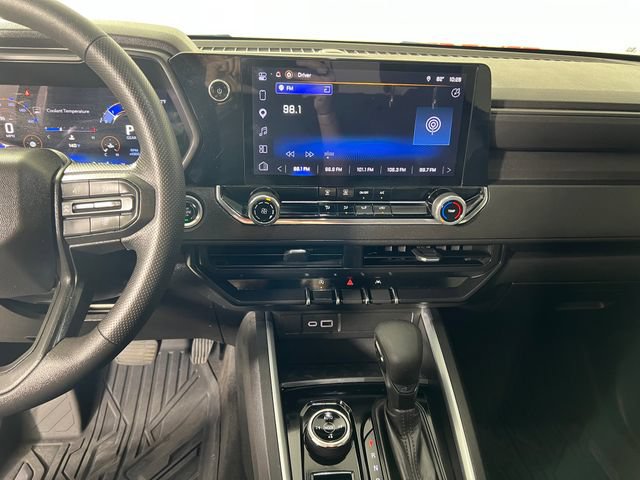 Used 2024 Chevrolet Colorado Trail Boss w/ Advanced Trailering Package AWD/4WD image 17