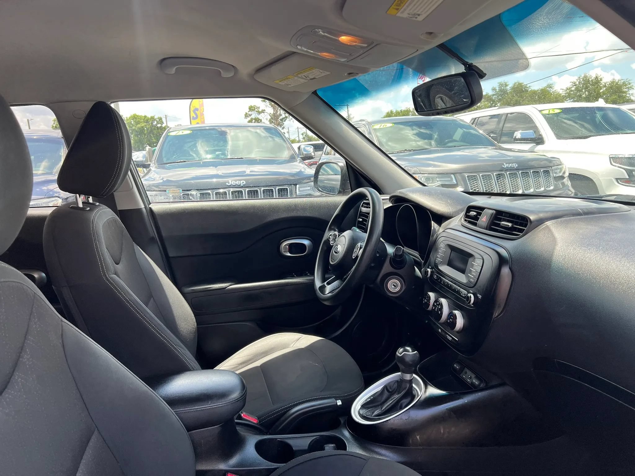Used 2014 Kia Soul FWD image 16