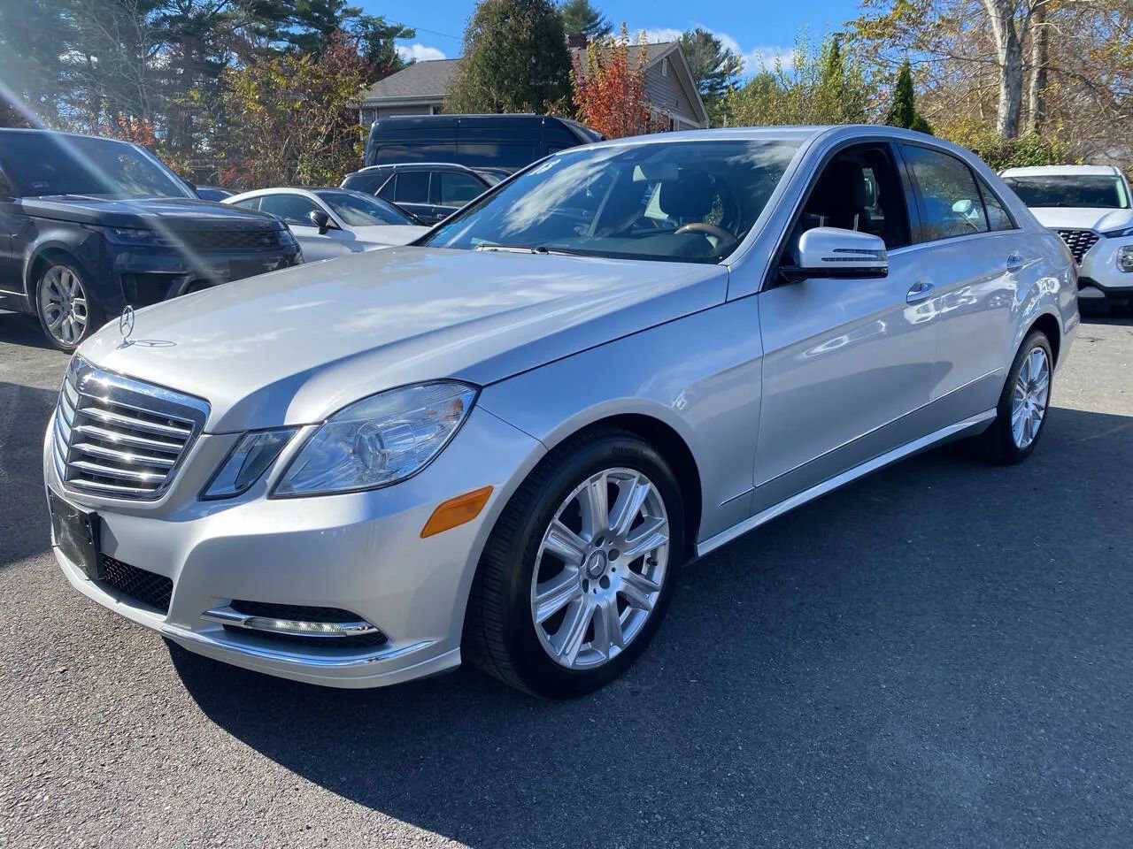 Used 2013 Mercedes-Benz E 350 4MATIC Sedan image 2
