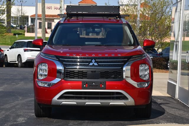 Used 2023 Mitsubishi Outlander AWD image 12