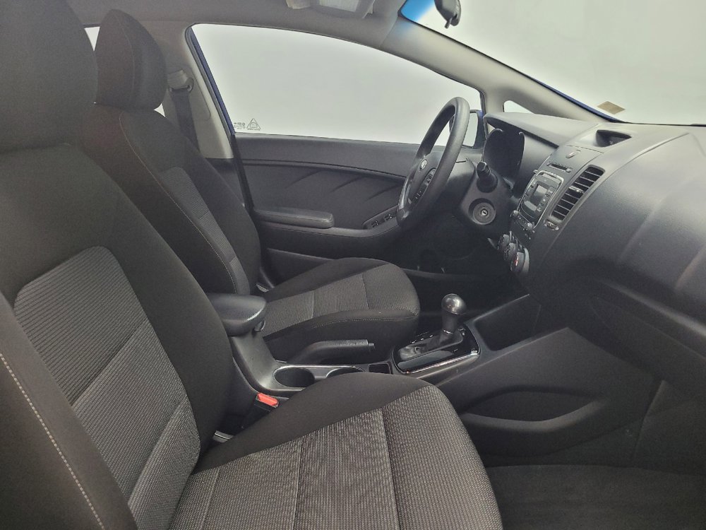 Used 2017 Kia Forte LX image 21
