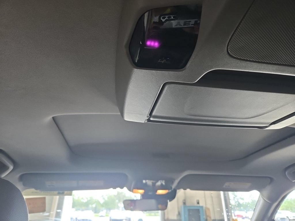Used 2019 Honda Pilot Touring image 10
