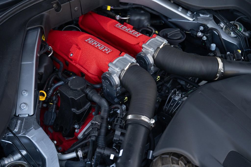 Certified 2022 Ferrari Portofino M image 14