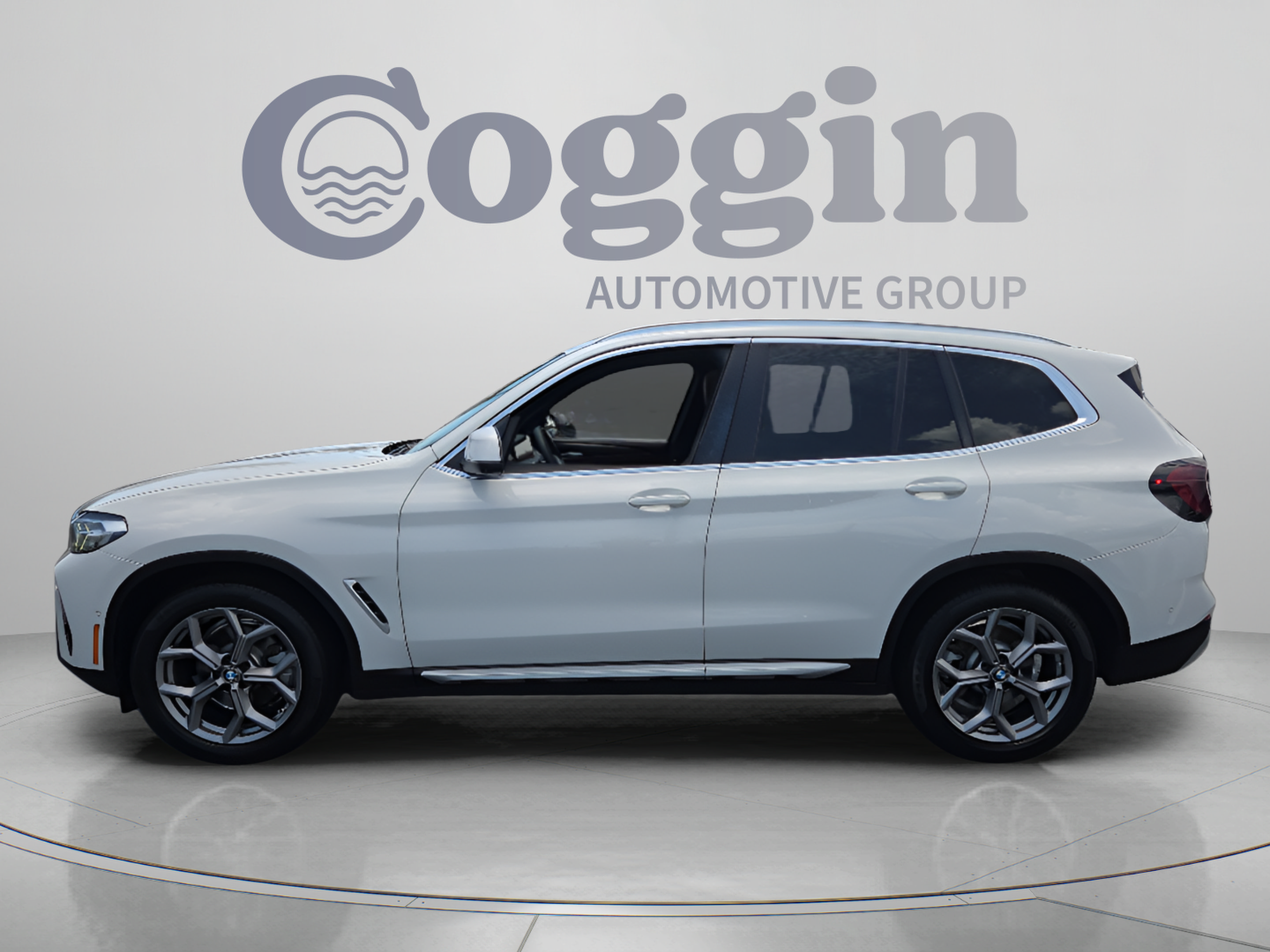 Used 2024 BMW X3 sDrive30i w/ Convenience Package RWD image 2