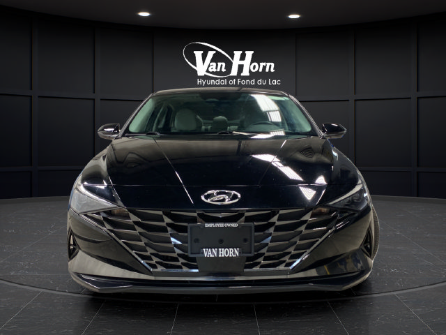Used 2023 Hyundai Elantra Limited w/ Cargo Package FWD image 2
