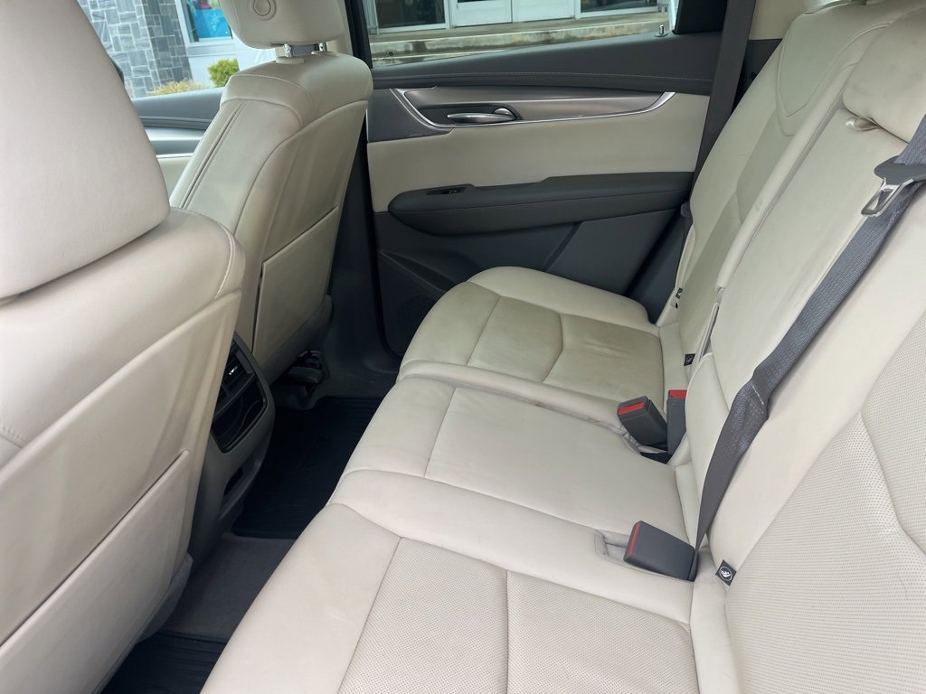 Used 2022 Cadillac XT5 Premium Luxury image 11