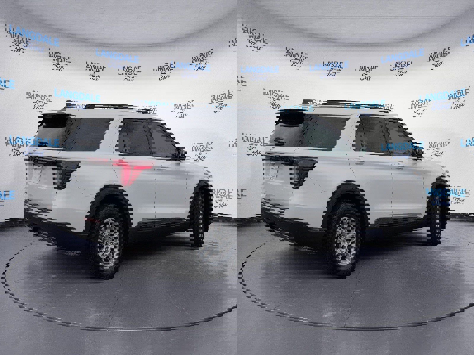 New 2026 Ford Explorer Active image 4