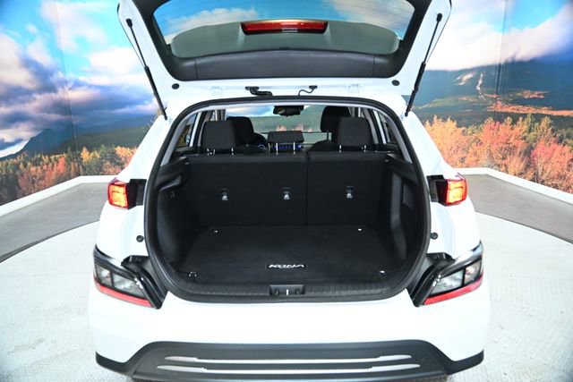 Used 2023 Hyundai Kona SE image 42