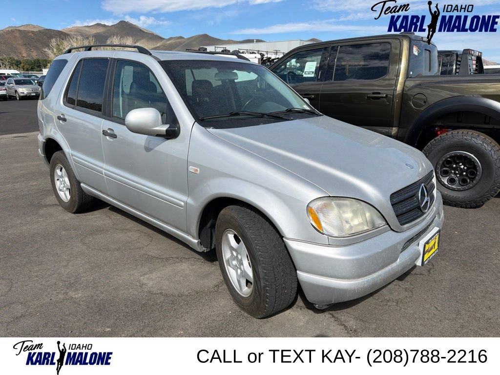 Used 2000 Mercedes-Benz ML 320 4MATIC image 2