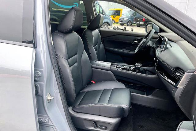 Certified 2023 Nissan Rogue SL AWD/4WD image 9
